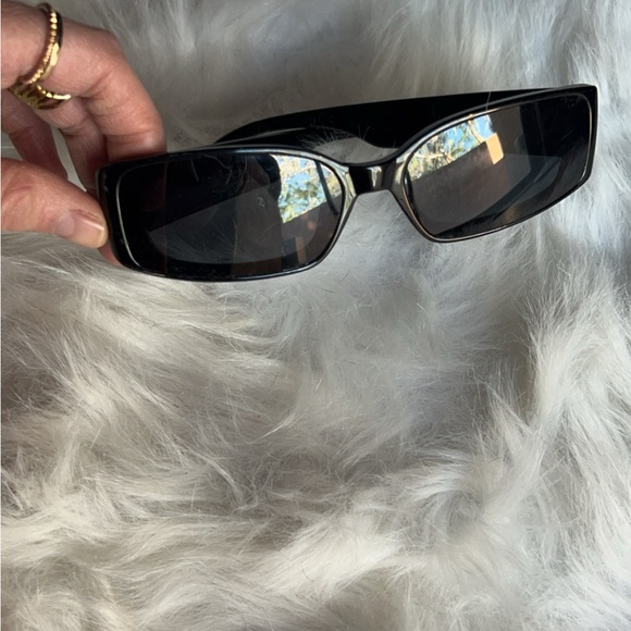 LIKE NEW | Women’s Black Acetate Sunglasses - Picture 3 of 5